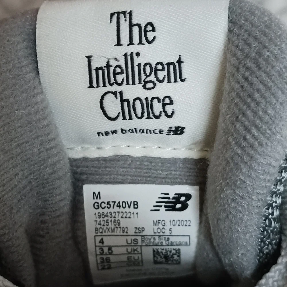 New Balance 57/40 Grey White GS Kids Athletic Running Sneakers Shoes Size 4
